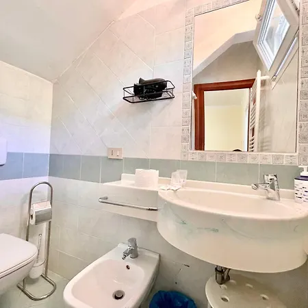 Casa A Cinque Minuti Dal Mare - San Zulien Bea... *